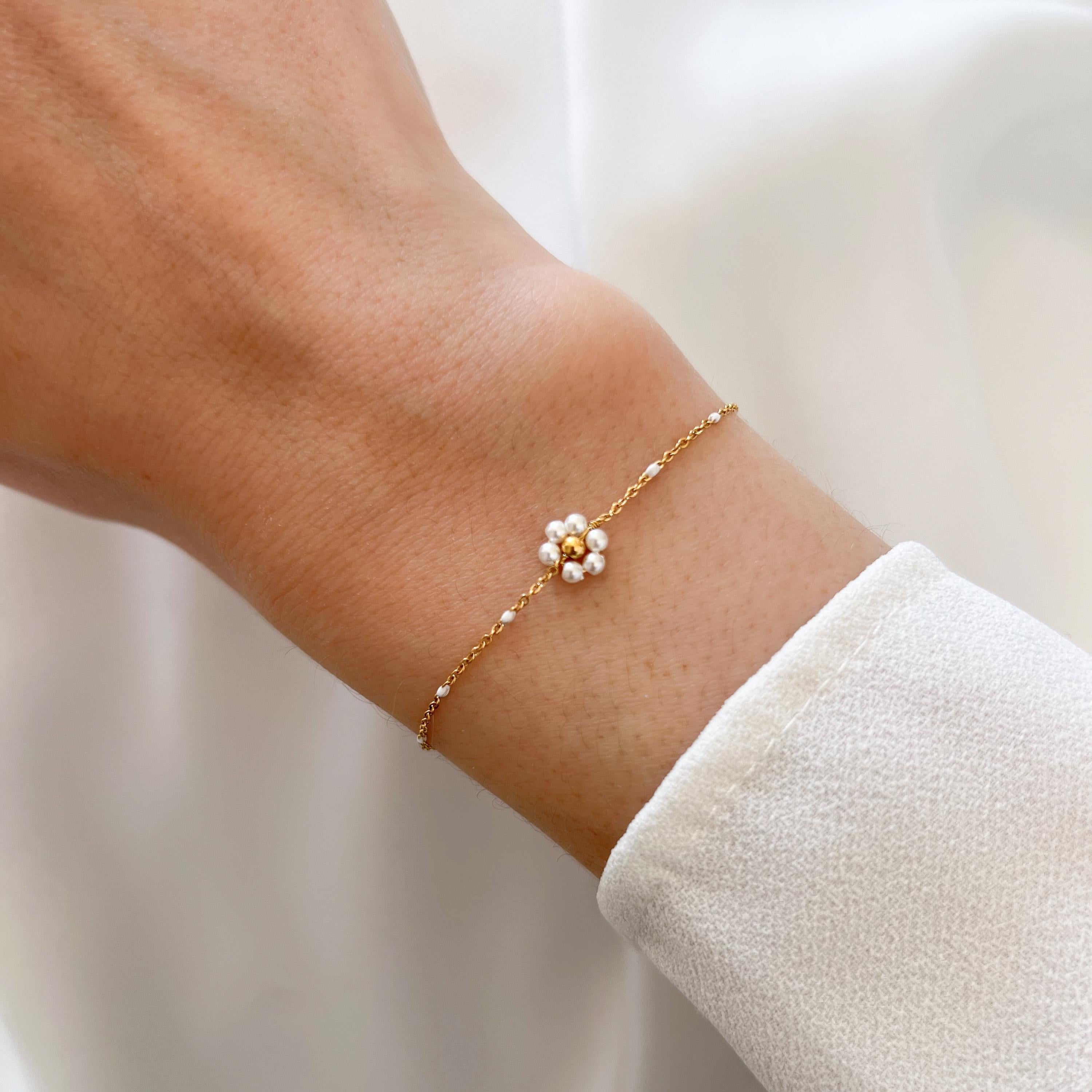Bracelet fleur en perles blanches / Bracelet femme fleur blanche